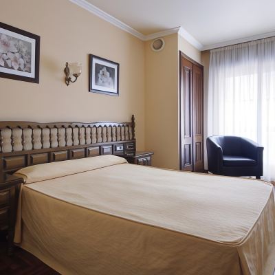 Double Room with Two Twin Beds
