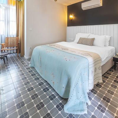 Standard Room 1 Queen bed Hotel Pop Alacati Promo Code