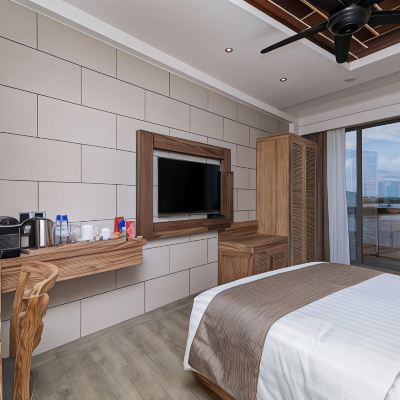 Super Deluxe Room with Ocean View & Private Balcony