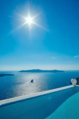 Homeric Poems Hotel a Santorini