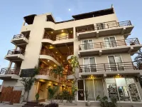 Noah Beach Hotel & Suites
