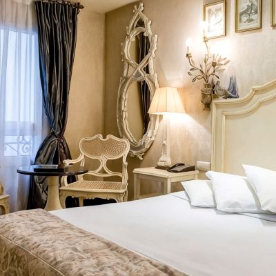 Deluxe Room Hôtel Chateaubriand Paris Promo Code