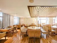 Rongting Holiday Inn Luoping Hotels in Luopingxian