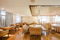 Rongting Holiday Inn Luoping