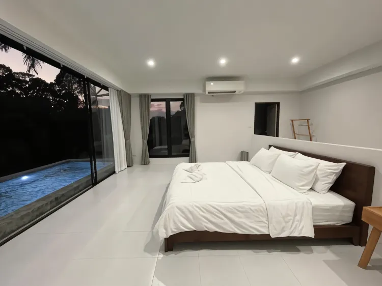 วิลล่า (สระว่ายน้ำส่วนตัว)