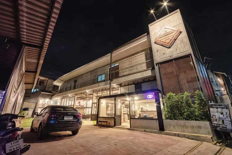 ห้องหอพักรวมพื้นฐาน, หอพักผสม