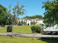 Llwyngwair Manor, Newport, Pembrokeshire Hotele w: 