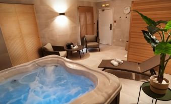 Hôtel Les Nations The Originals Boutique VICHY - Housity