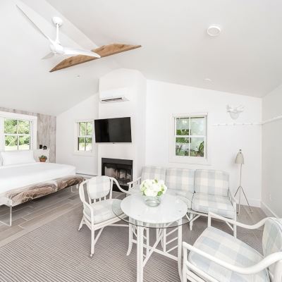Deluxe Villa, 1 King Bed, Mountain View White Moose Inn Promo Code