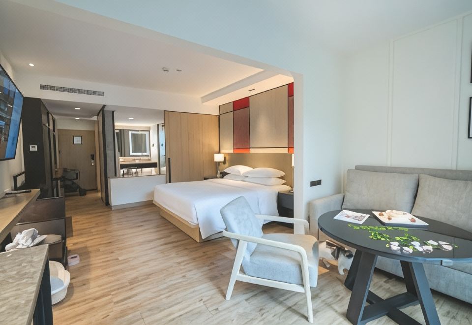 Hyatt Regency Hua HinPet Friendly Deluxe King Room