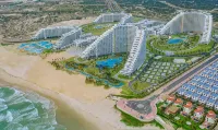 Cam Ranh Beach Resort – 5 Mins to Airport Hotels in 
