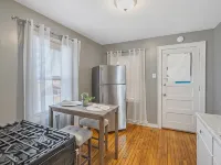 Modern 1BR Near Syracuse U, Zoo & Dome, Fast WiFi Hotels in Geddes