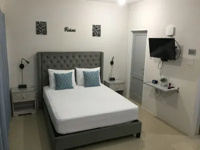Beautiful Tranquil 1 Br Suite with Modern Interior  호텔