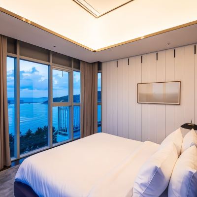 Luxury Room Ocean View Double Bed