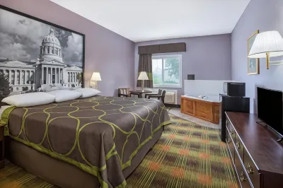 Super 8 by Wyndham Sweet Springs Hoteles en 
