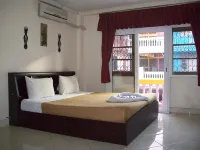 Chaiyapoon Inn