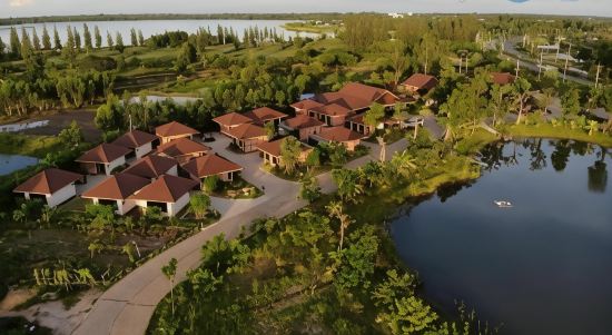 บ้านโฮม สวนอาหารแอนด์รีสอร์ท