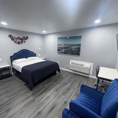Deluxe Single Room Perfect Inn Motel Promo Code
