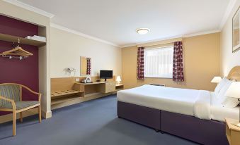 Days Inn by Wyndham Watford Gap