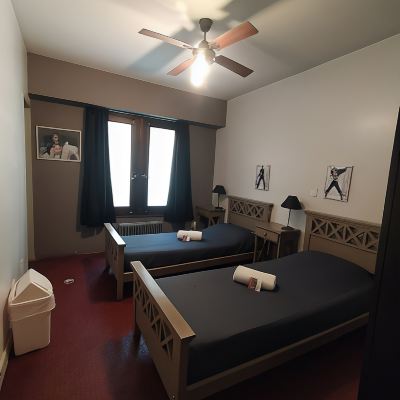 Junior Twin Room, 2 Twin Beds, Private Bathroom