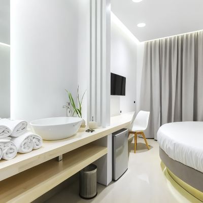 Deluxe Double Room Venus Resort Promo Code