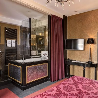 Deluxe Double Room with Garden View The Toren Promo Code