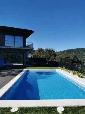 Villa up to 10 people swimming pool, stunning views and unique comfort in Minho Hotel a 