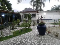 Residence Saint-Jacques Centre Ville Pointe Noire Hotels in 