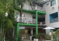 MR Holidays Hotel