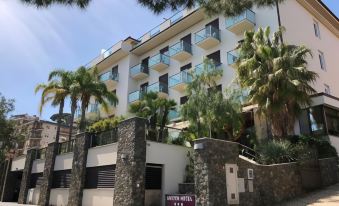 Hotel Ariston & Apartments