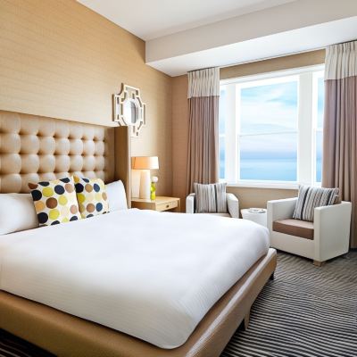 Standard King Room with Ocean View