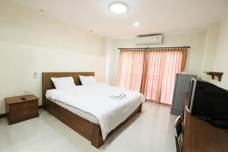 ห้องสแตนดาร์ด เตียงใหญ่ 1 เตียง