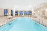 Elevation Inn & Suites, Trademark Collection by Wyndham
