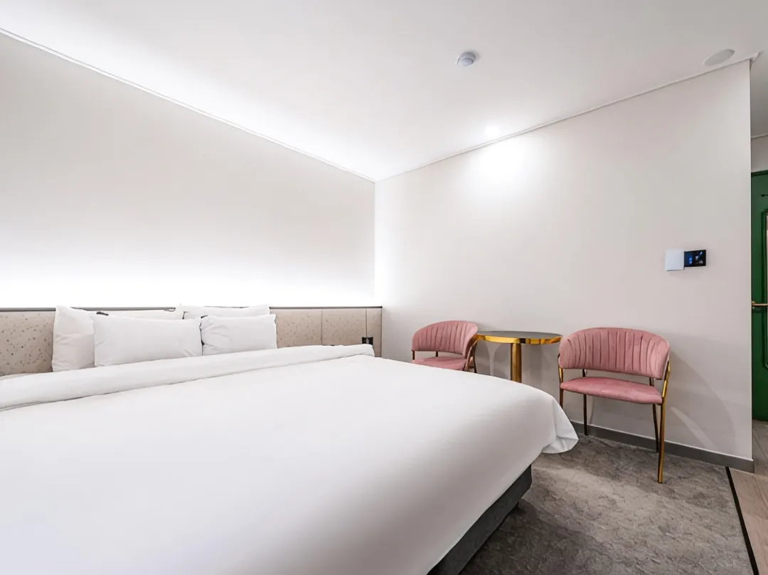 Seven Bricks Hotel - Gwangju