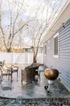 Walkable Downtown Black Mtn Cutie w hot tub + SAUNA -15min to Asheville