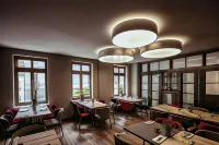 Alexxanders Hotel & Boardinghouse, Restaurant