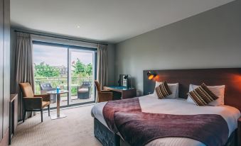 The Cornwall Hotel Spa & Lodges - Housity