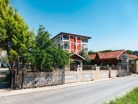 Melrose House Hotel