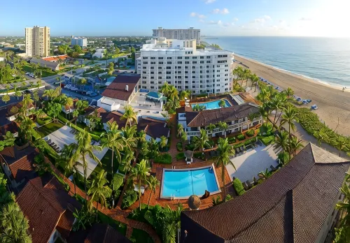 Beachcomber Resort & Club