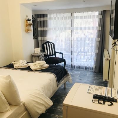 1. Kat Suite Oda Balkonlu Bahce Manzarali Fizzio Alacati Hotel Promo Code