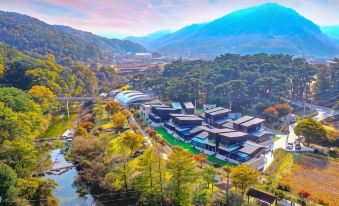Sangju Aie Sarang Kids Pool Villa - Housity