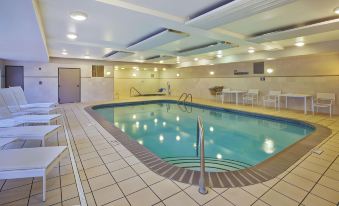 Country Inn & Suites by Radisson, Big Rapids, MI