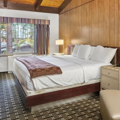 Room with Two Queen Beds Americas Best Value Inn Hinckley Promo Code