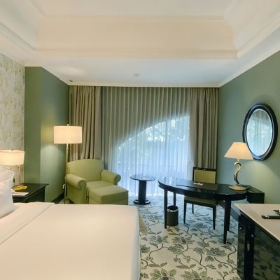 Classic King Room Non Smoking The Papandayan Promo Code