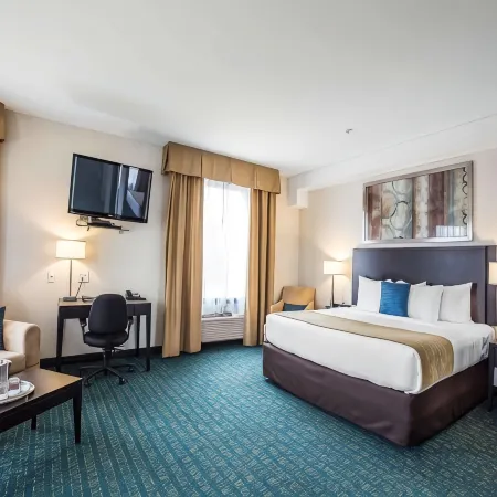 Comfort Hotel Bayer's Lake