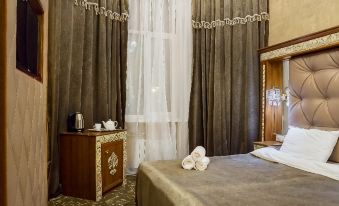 Empire Hotel - Housity