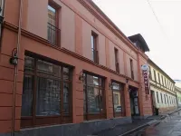 König Hotel Hotele w: 