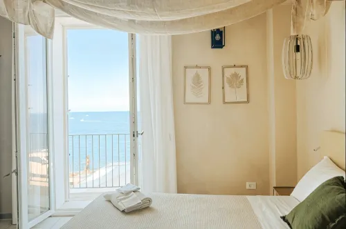 Palazzo Russo Suite & Apartments