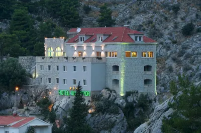 Hotel Villa Dvor Hotel a 