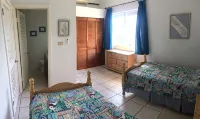 The Caribbean's premier vacation villa on the water in Jolly Harbour Hoteles en 